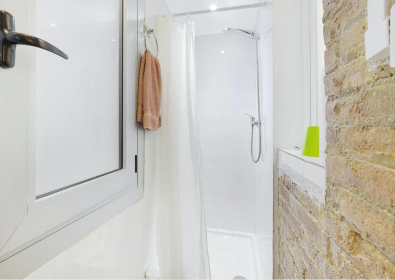 Great Apartment In Sagrada Familia With Balcony 바르셀로나 외부 사진