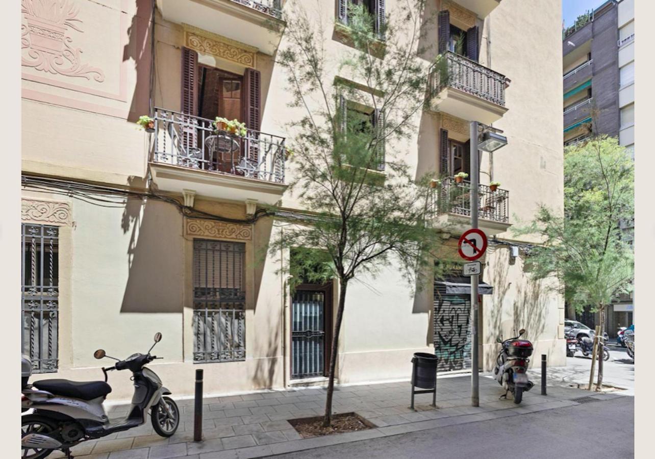 Great Apartment In Sagrada Familia With Balcony 바르셀로나 외부 사진